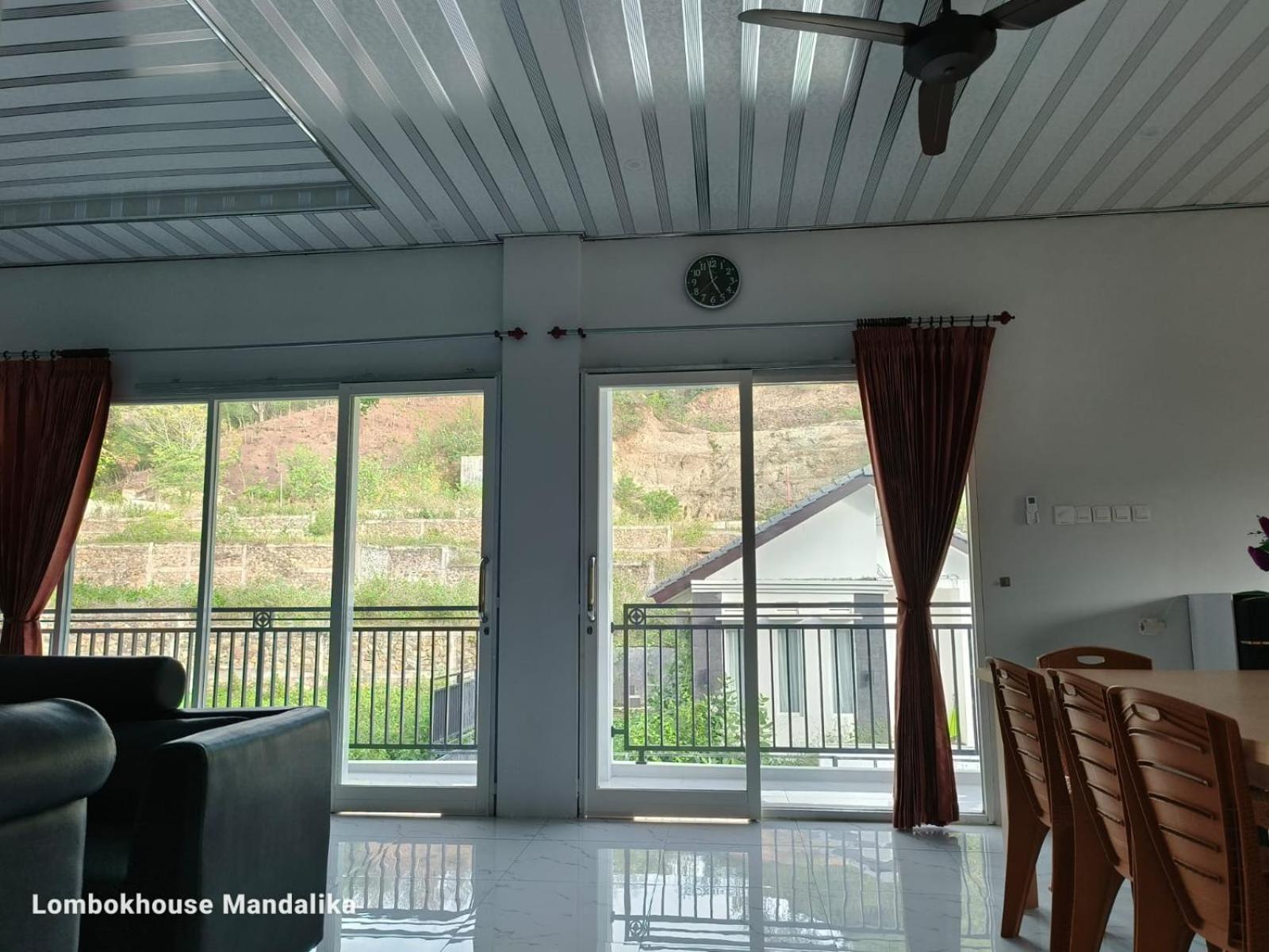 Hotel Lombokhouse Mandalika Kuta  Esterno foto